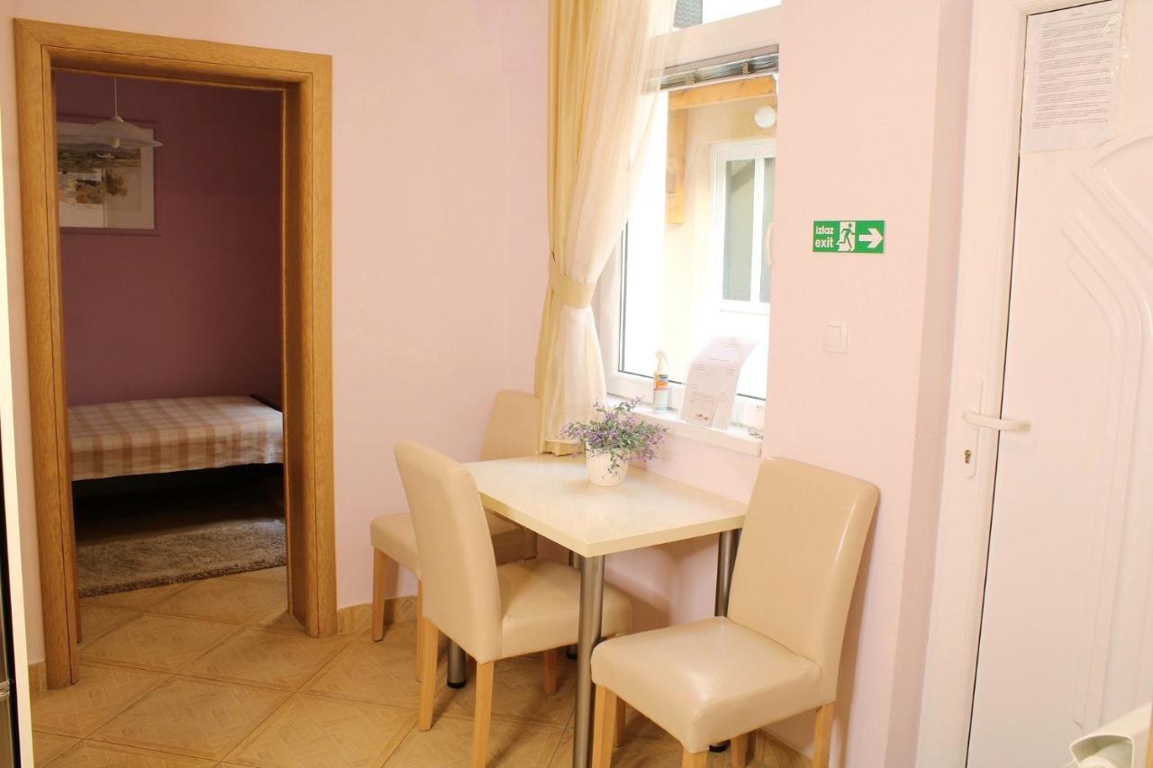 Apartments Paradisos Kragujevac Buitenkant foto
