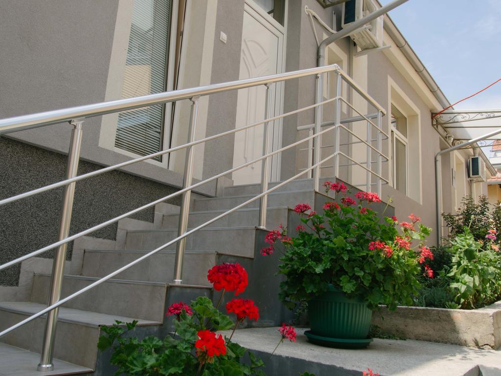 Apartments Paradisos Kragujevac Kamer foto